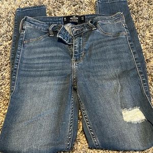 Hollister Jean Legging - size 5 regular, high-riseWaist 27, Length 28.